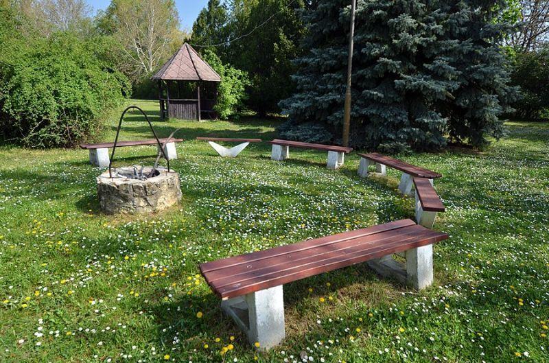 Hotel Agro Balatonfured Bagian luar foto