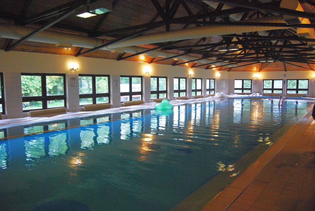 Hotel Agro Balatonfured Bagian luar foto