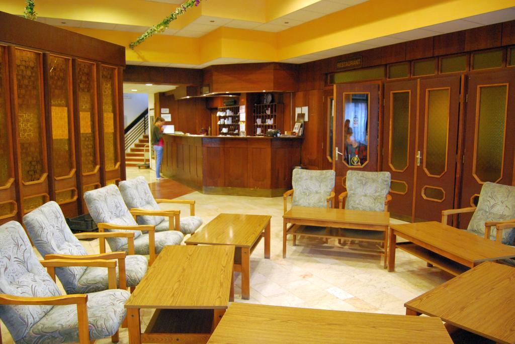 Hotel Agro Balatonfured Bagian luar foto